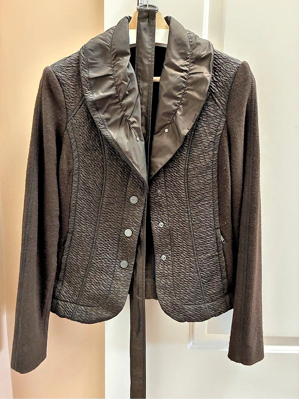 Textured Blazer in Chocolate Brown (Like New)